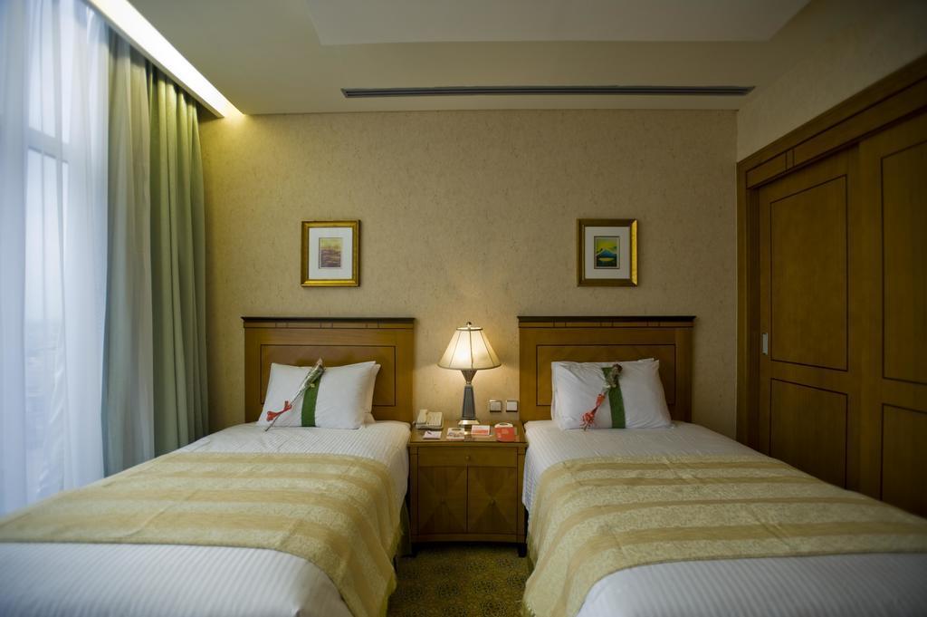 Eastyard Khobar Hotel - Formerly Ramada By Wyndham Khobar Екстериор снимка
