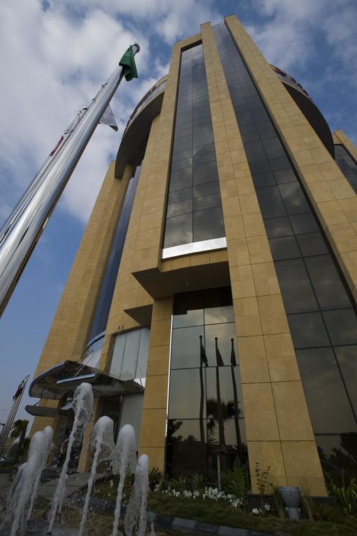 Eastyard Khobar Hotel - Formerly Ramada By Wyndham Khobar Екстериор снимка