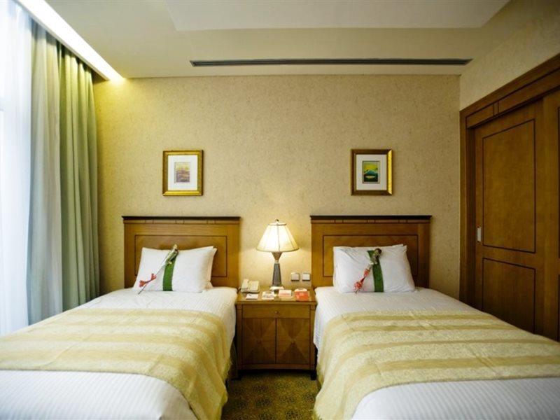 Eastyard Khobar Hotel - Formerly Ramada By Wyndham Khobar Екстериор снимка