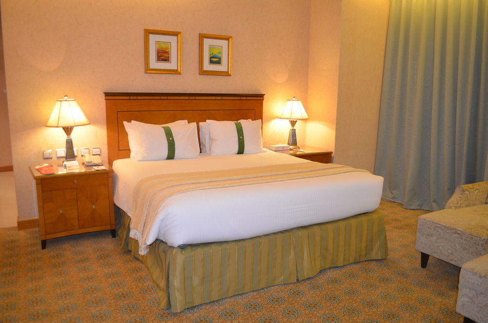 Eastyard Khobar Hotel - Formerly Ramada By Wyndham Khobar Екстериор снимка