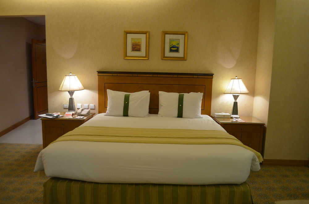 Eastyard Khobar Hotel - Formerly Ramada By Wyndham Khobar Екстериор снимка