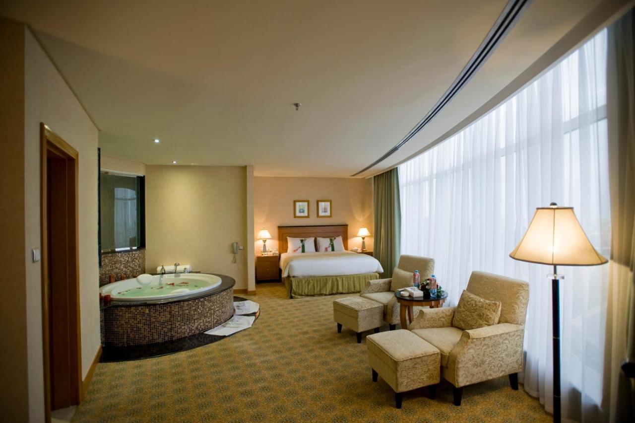 Eastyard Khobar Hotel - Formerly Ramada By Wyndham Khobar Стая снимка