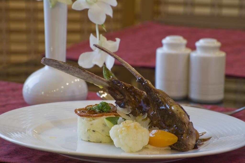 Eastyard Khobar Hotel - Formerly Ramada By Wyndham Khobar Екстериор снимка