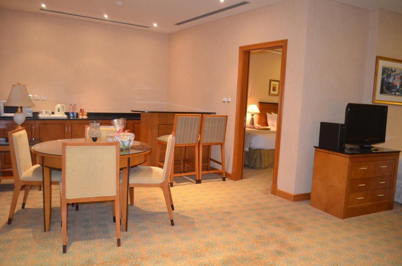 Eastyard Khobar Hotel - Formerly Ramada By Wyndham Khobar Екстериор снимка