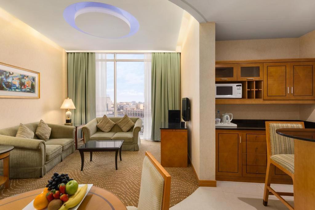 Eastyard Khobar Hotel - Formerly Ramada By Wyndham Khobar Екстериор снимка