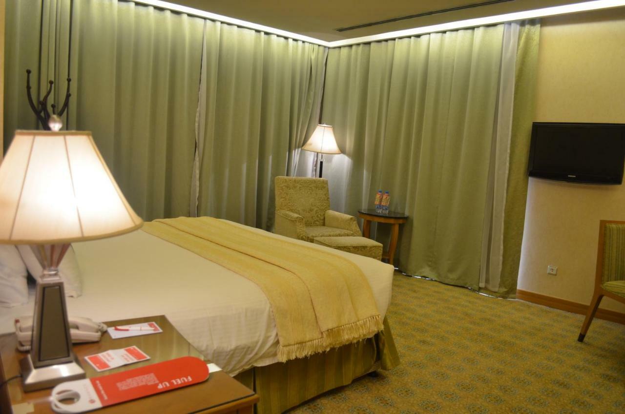 Eastyard Khobar Hotel - Formerly Ramada By Wyndham Khobar Екстериор снимка